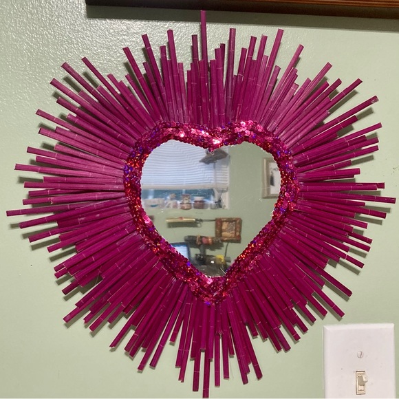Hand Crafted Wall Decor Heart Mirror Wall Art Decor 7 Diameter
